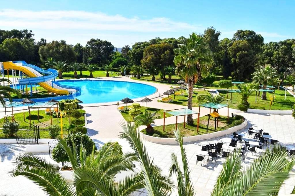 Hotel Imperial Park 哈馬馬特 外观 照片